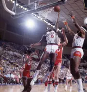 Phoenix Suns Walter Davis in action rebounds vs Atlanta Hawks Armo- Old Photo