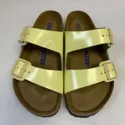 Birkenstock New w/ Box Arizona Almond Birko Flor Patent Soft Footbed Regular