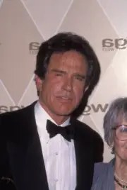 Warren Beatty at 44th Writers Guild of America Awards at Wald- 1992 Old Photo