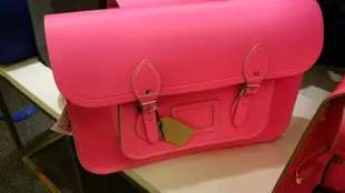 Cambridge Satchel 英倫劍橋包 螢光粉色Satchel