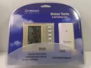 SEALED Oregon Scientific RMR602A Wireless Thermometer & Atomic Alarm Clock W002