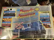 Partía Sealed TUXEDO JUNCTION ELECTRIC TRAIN SET-MODEL POWER- HO SCALE SANTA FE