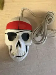 Vintage Pirate Skull Mouse Mechanical Kellogg Co. New