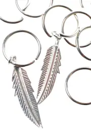 [Regal Rose] Faroe Feather Hair Rings