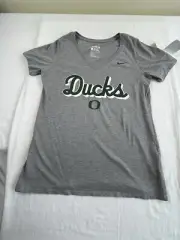 Nike Tee Shirt Wmns Sz LG Oregon Ducks Swoosh Logo Green Athletic Cut Sport New