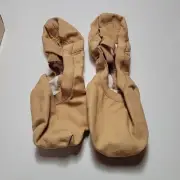 Bloch Adult Pro Elastic Canvas Split-Sole Ballet Shoes Style S0621L, Flesh 8B
