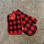 Buffalo Check 2-Piece Potholder Oven Mitt Set Christmas NEW!