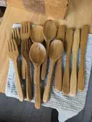 Wooden Cutlery, 12 Piece Set, Service for 4: Forks, Spoons, Knives, Brand New