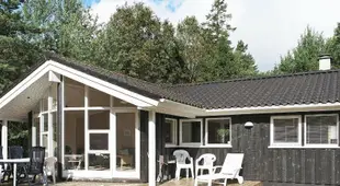 Balmy Holiday Home in Hadsund with Sauna