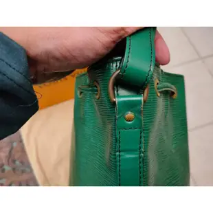 真品 Louis Vuitton LV vintage EPI 水波紋 綠色 水桶包 肩背包 斜背包 側背包