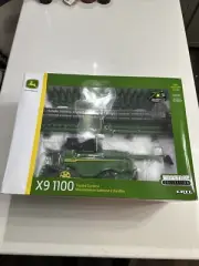 ERTL 1/32 John Deere X9 1100 75th Anniv Tracked Combine Prestige w Heads LP81261