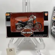Maisto Harley Davidson 2001 FXST Softail 1:18 Die Cast Motorcycle -Series 11