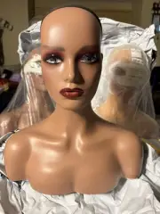 Realistic Female Mannequin Head with Shoulder Wig Necklace Hat Stand