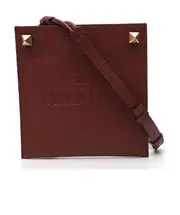small logo-debossed Flat bag One size Brown