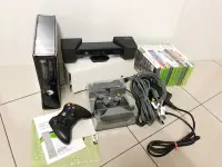 在飛比找Yahoo!奇摩拍賣優惠-Microsoft Xbox360 E 250GB 主機（自