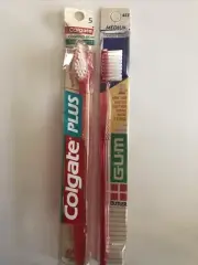 Lot(2) Vintage Toothbrush Compact Head Colgate Plus & Gum Soft & Medium Bristles