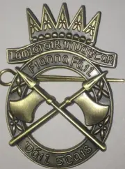 Irish Volunteers Army CLARE Brigade Cap Badge 1916 Rising -1922