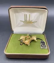Vintage Hobe Brooch Satin Gold Plated 3 Leaf Branch Green Jade In Original Box
