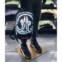 在飛比找蝦皮購物優惠-反光 Moncler Logo多功能 防水後背包、日常必須、