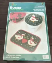 Bucilla Christmas Geese Bath Mat & Toilet Cover Latch Hook Set NEW Vintage