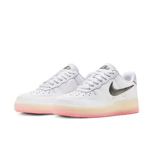 【NIKE 耐吉】Wmns Air Force 1 Low 休閒鞋 白 漸層底 女鞋 龍年 新年 CNY(FZ5741-191 ∞)