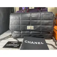 在飛比找蝦皮購物優惠-專櫃真品 Chanel經典2.55包 黑色銀釦羊皮 口蓋包