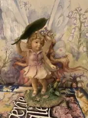 2008 Collectible Faerie Glen Fluttershade Figurine by Munro Gifts FG8809 Girl