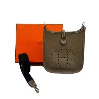 在飛比找Yahoo奇摩購物中心優惠-Hermes MINI Evelyne 16cm T/C 大