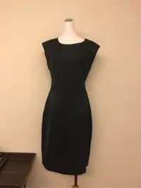 在飛比找Yahoo!奇摩拍賣優惠-ZALORA藍黑配色修身小洋裝