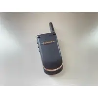 在飛比找蝦皮購物優惠-motorola v3688 絕版 擺飾品 復古收藏手機 復