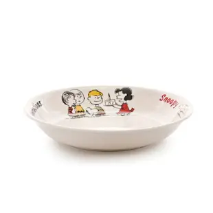 【震撼精品百貨】史奴比Peanuts Snoopy ~史努比 SNOOPY日製餐盤(好朋友們-蛋糕-21.5cm)*21771