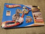 "NIB" 2011 Mattel Hot Wheels Wall Tracks (Motorized Mid-Air Crash) (Poster)