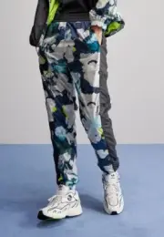 NWT The North Face Women's Plus Size Abstract Print Hydrenaline Pants Black 3X