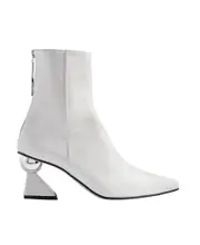 Amoeba pointed boots 36 white