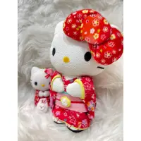 在飛比找蝦皮購物優惠-日本進口Hello Kitty和服布做成的和風娃娃