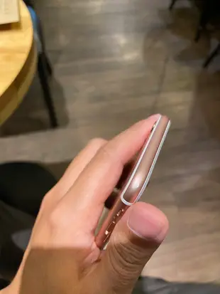 Apple I phone 6s玫瑰金64g