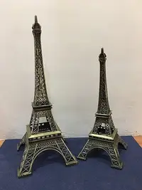 在飛比找Yahoo!奇摩拍賣優惠-法國巴黎艾菲爾鐵塔金屬模型創意工藝品居家擺飾藝術品或店面櫥窗