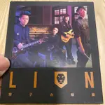 迴紋針二手CD 紙盒《獅子合唱團-LION》2016 華納
