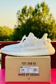adidas Yeezy 350 V2 Bone Size 13.5 White Slide Foam 500 700 AE Boost Samba