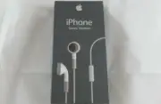 Genuine Apple Stereo Headset Earphone with Mic for iPhone (MA814LL/A)