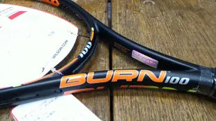 總統網球 (自取可刷國旅卡)Wilson BURN 100 網球拍 含原廠線 出清價 $3600 只剩3號握把