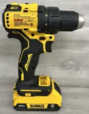 Dewalt DCD793 20V MAX Brushless Cordless 1/2 in. Drill/Driver (PO1020392)