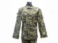 在飛比找Yahoo!奇摩拍賣優惠-[01] 軍事風 上衣 數位迷彩 (POLO衫襯衫男裝排汗衫
