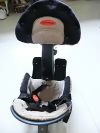在飛比找Yahoo!奇摩拍賣優惠-WeeRide自行車專用豪華版嬰幼兒袋鼠椅(附趴睡安全板)