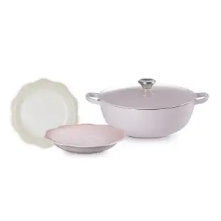 【Le Creuset】琺瑯鑄鐵鍋媽咪鍋26cm 5色可選(贈蕾絲花語系列深圓盤24cm 2入)