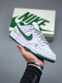 在飛比找Yahoo!奇摩拍賣優惠-【換糖鋪子】耐克 Nike SB Dunk Low 聯名-綠