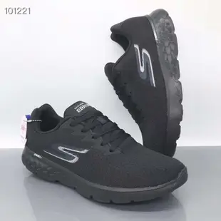 Skechers 斯凱奇  經典輕便男士  輕質跑鞋  酷跑裝備5GEN緩震鞋底  一片式透氣網布鞋   軟底健步運動鞋