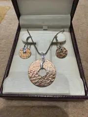 Jorge Revilla Rose Toned Sterling Silver Modernist Hammered Necklace Earrings Nb