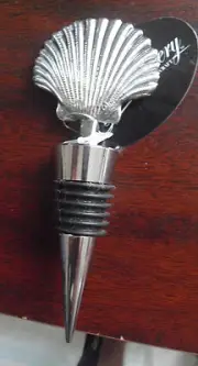 Gift Gallery by Giftcraft Metal Clam Shell Bottle Stopper NWT
