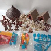 MARX JIM JUNGLE DAKTARI PLAYSET Natives Hunters Huts Accesories Weapons 54mm